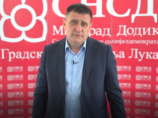 Предсједник бањалучког Градског одбора СНСД-а Владо Ђајић Предсједник бањалучког Градског одбора СНСД-а Владо Ђајић - Фото: СРНА