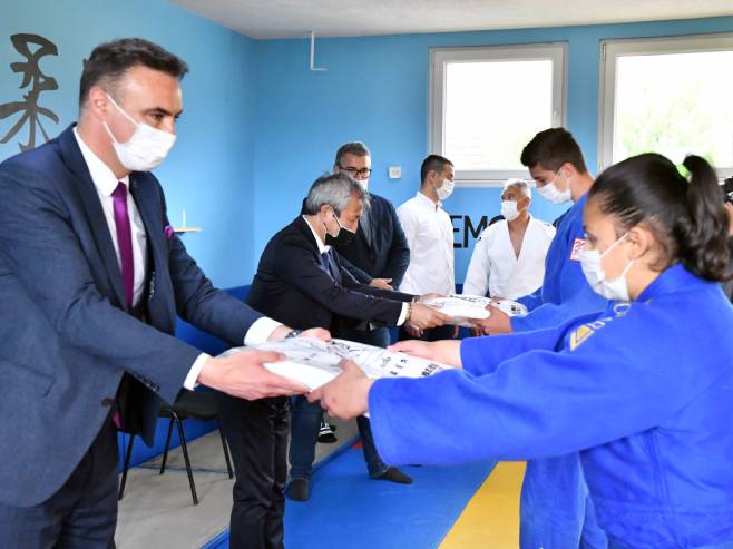 Џудо клуб "Фамос" - донација кимона Џудо клуб "Фамос" - донација кимона - Фото: СРНА