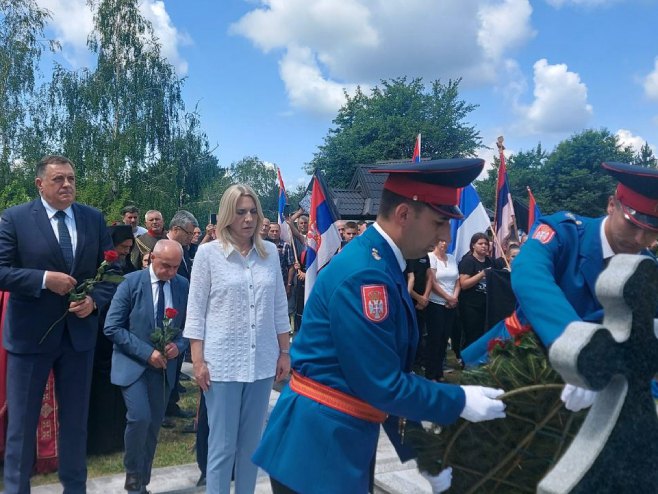 Milorad Dodik i Željka Cvijanović (Foto: RTRS)