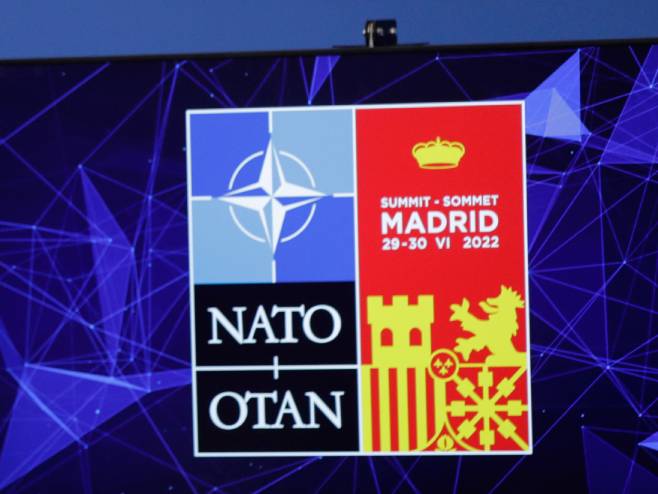 НАТО самит у Мадриду (Фото: EPA-EFE/OLIVIER HOSLET) - 