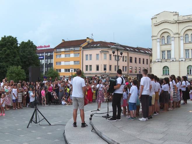 "Са Косова зора свиће" - концерт поводом Видовдана у Бањалуци - Фото: РТРС