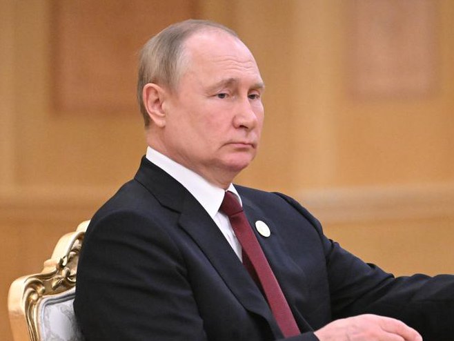Владимир Путин (Фото: EPA/GRIGORY SYSOYEV / SPUTNIK / KREM) - 
