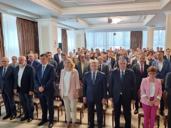 Свечана академија Фонда ПИО Свечана академија Фонда ПИО - Фото: РТРС