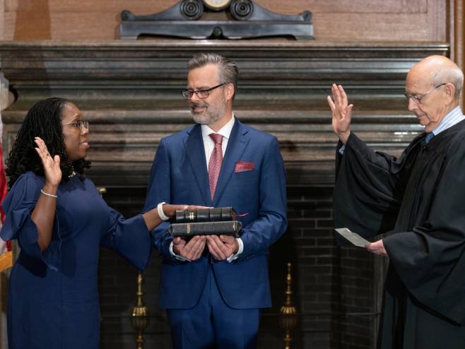 Прва Афроамериканка положила заклетву у Врховном суду САД