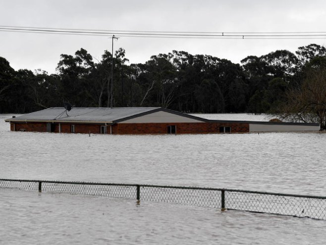 Евакуација десетина хиљада становника Сиднеја (ФОТО/ВИДЕО)
