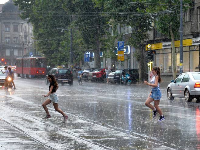 Невријеме у Београду (Фото: Танјуг/ Раде Прелић) - 