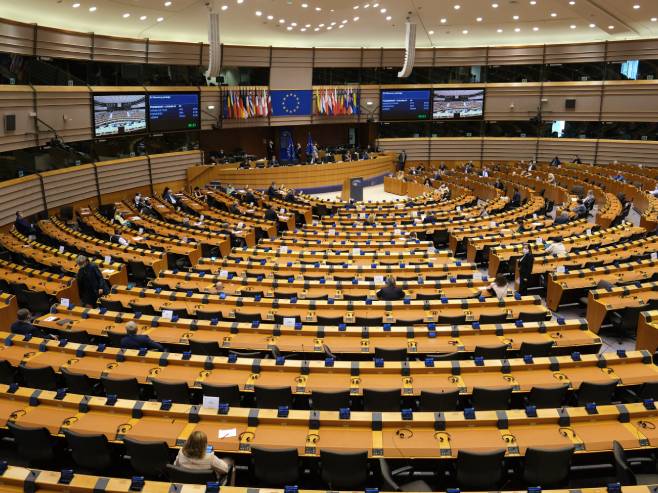 Европски парламент (Фото: EPA-EFE/OLIVIER HOSLET) - 