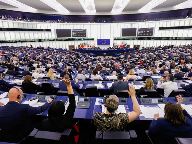 Европски парламент у Стразбуру (Фото: EPA-EFE/JULIEN WARNAND) - 