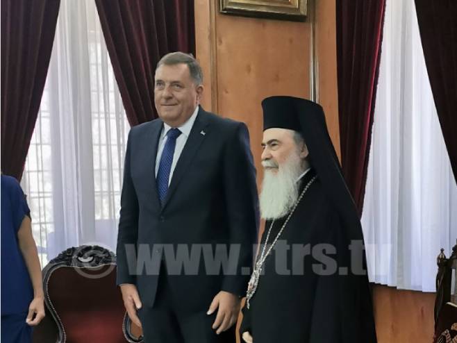 Dodik i patrijarh Teofil Treći - Foto: RTRS