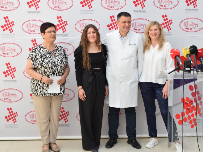Успјешна сарадња УКЦ-а Српске и Онкоцентра из Санкт Петербурга (Фото: facebook.com/UKCRS) Успјешна сарадња УКЦ-а Српске и Онкоцентра из Санкт Петербурга (Фото: facebook.com/UKCRS) -