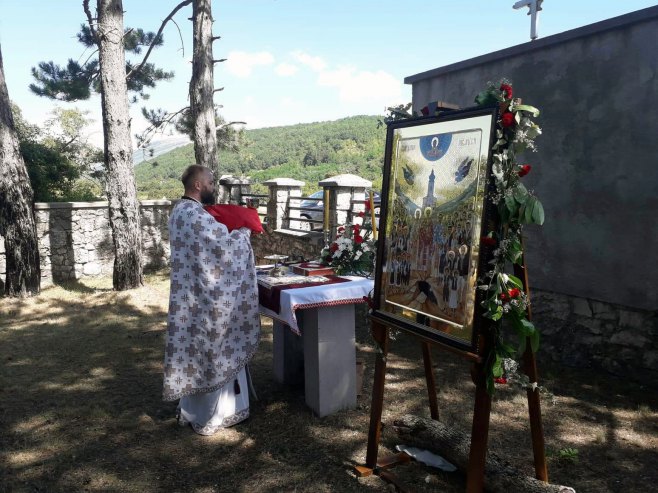 Литургија за 405 Срба које су убиле усташе у Ливну Литургија за 405 Срба које су убиле усташе у Ливну - Фото: СРНА