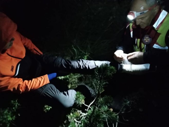 Спасилачка акција на Дурмитору (фото: facebook.com/gss.crnegore) Спасилачка акција на Дурмитору (фото: facebook.com/gss.crnegore) -