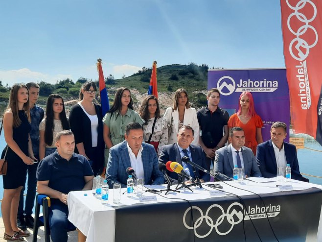 Милорад Додик на Јахорини Милорад Додик на Јахорини - Фото: РТРС
