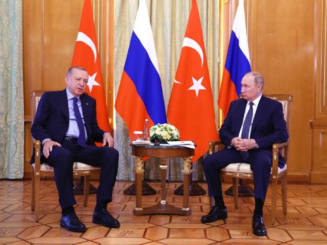 Реџеп Таип Ердоган и Владимир Путин (Фото: EPA-EFE/VYACHESLAV PROKOFYEV) - 