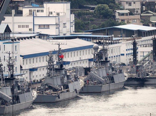 Тајвански ратни бродови у луци Килунг (Фото: EPA-EFE/RITCHIE B. TONGO) - 