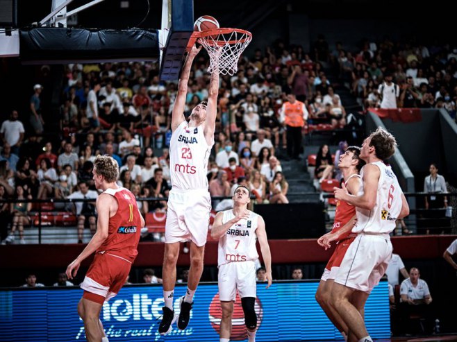 Шпанија-Србија (У18) Фото: fiba.basketball Шпанија-Србија (У18) Фото: fiba.basketball -