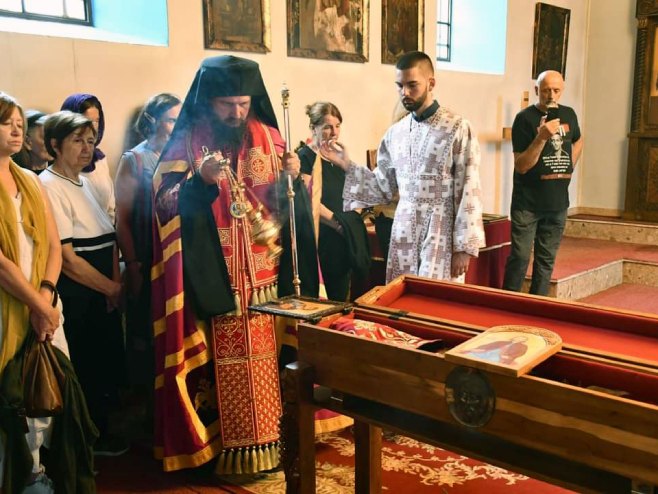 Босанско Грахово - вечерња служба Босанско Грахово - вечерња служба - Фото: СРНА