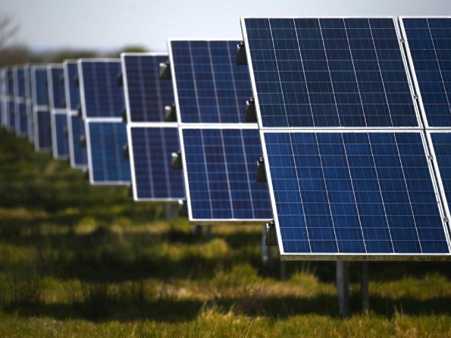 Петровић: Сутра јавни позив домаћинствима за уградњу соларних панела