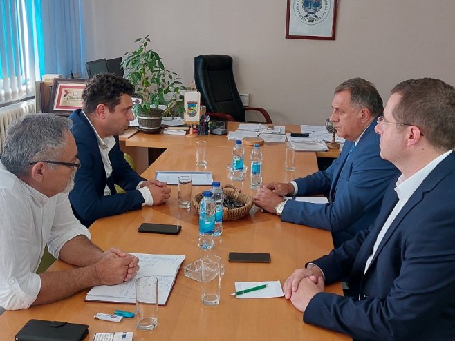 Милорад Додик у посјети општини Костајница Милорад Додик у посјети општини Костајница - Фото: РТРС