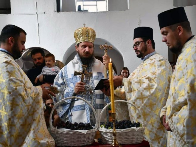 Епископ Сергије у Колунићу - Фото: СРНА