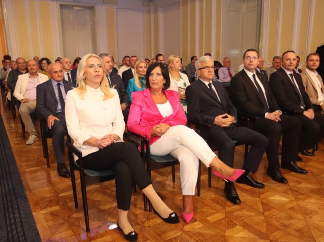 Академија Савеза синдиката Републике Српске Академија Савеза синдиката Републике Српске - Фото: РТРС