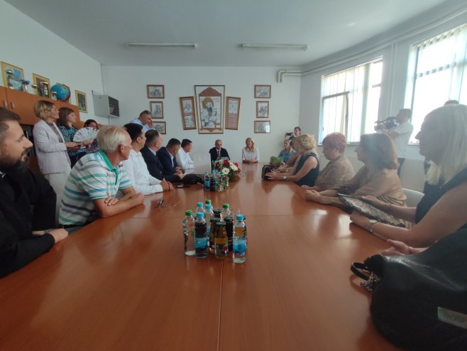 Željka Cvijanović u Velikoj Obarskoj (Foto: RTRS)