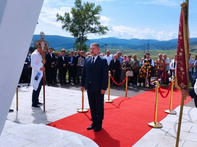 Polaganje vijenaca - Alen Šeranić (Foto: RTRS)