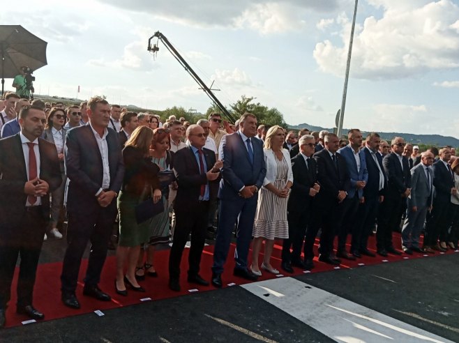 Озваничење завршетка прве дионице ауто-пута на Коридору 5Ц Озваничење завршетка прве дионице ауто-пута на Коридору 5Ц - Фото: РТРС