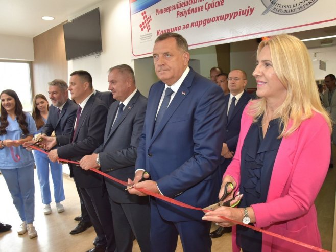 Свечано отварање Клинике за кардиохирургију (Фото: twitter.com/Vlada_Srpske) Свечано отварање Клинике за кардиохирургију (Фото: twitter.com/Vlada_Srpske) -