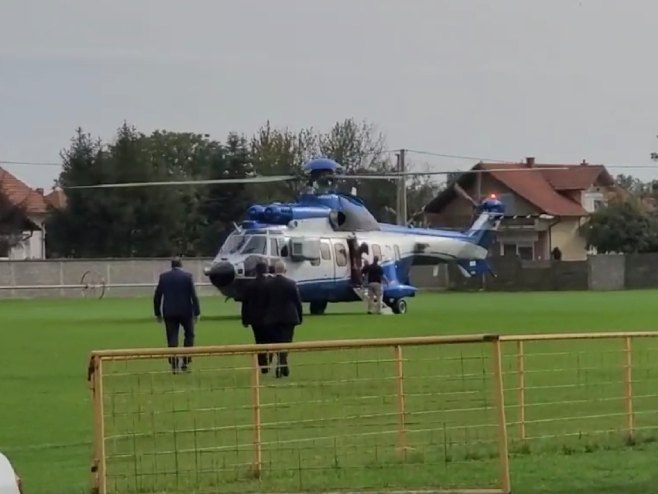 Додик дочекао Вучића у Бијељини Додик дочекао Вучића у Бијељини - Фото: РТРС