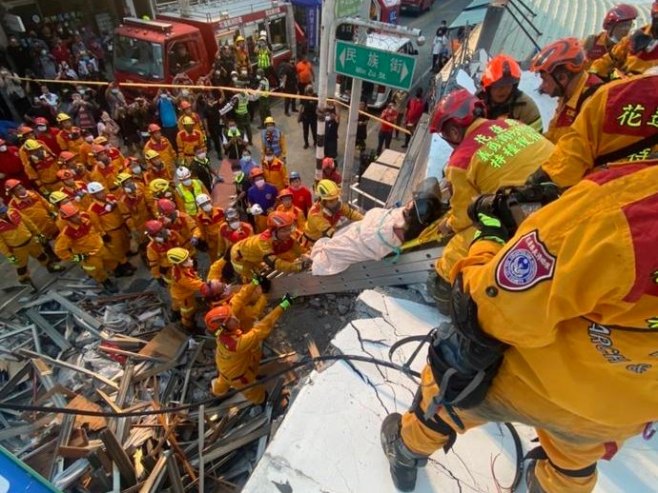 Земљотрес на Тајвану (фото: EPA-EFE / TAIWAN CENTRAL EMERGENCY OPERATION CENTRE) - 