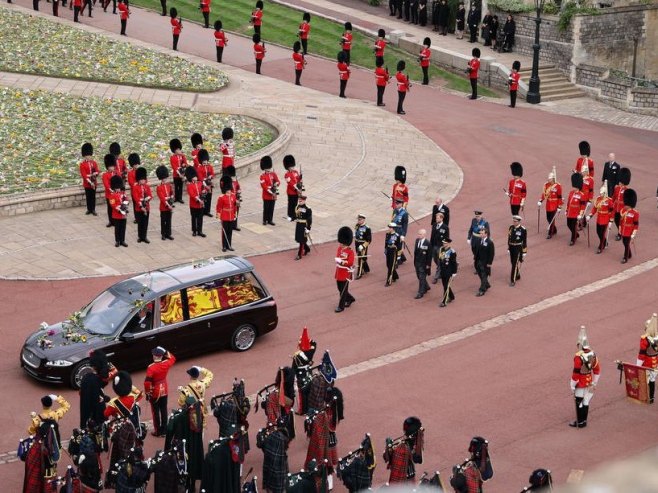 Сахрањена краљица Елизабета Друга (Фото: EPA-EFE/PO Phot Dave Jenkins/BRITISH MINISTRY OF DEFENCE) - 