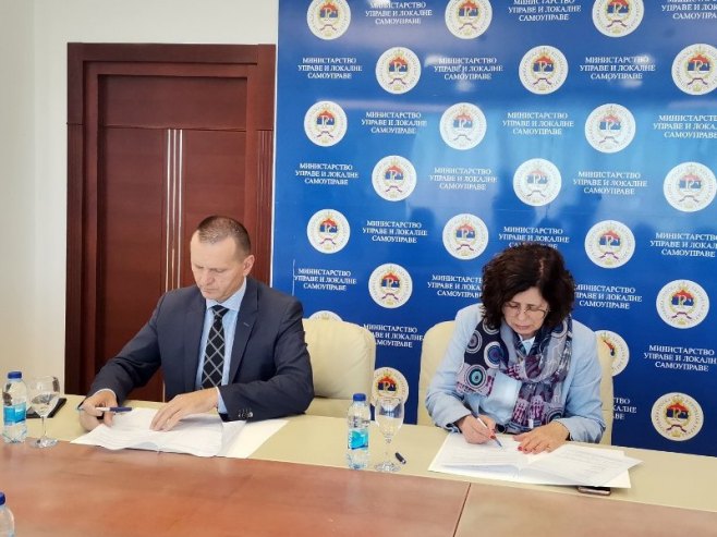 Лукач и Јујићева (фото: Министарство управе и локалне самоуправе Републике Српске) Лукач и Јујићева (фото: Министарство управе и локалне самоуправе Републике Српске) -