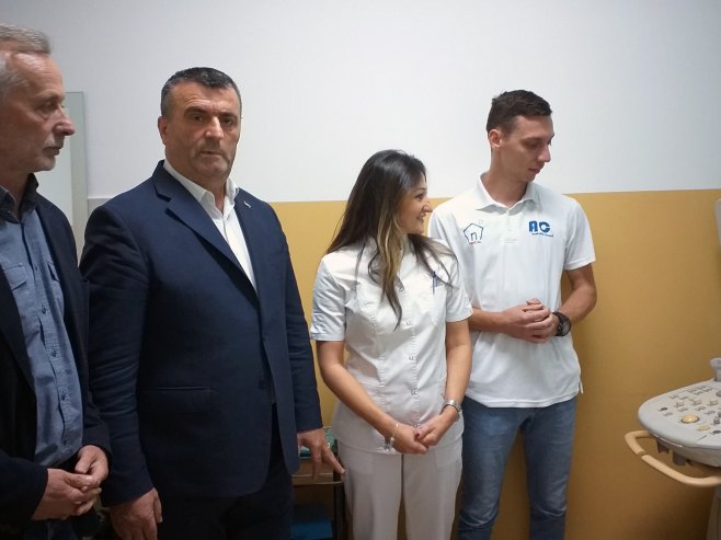 Власеница-донација Власеница-донација - Фото: СРНА