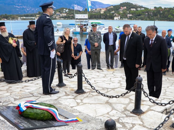 Полагање вијенаца на Крфу (Фото: Танјуг/ Дејан Урошевић)