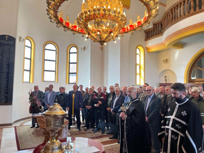 Козарска Дубица, парастос Козарска Дубица, парастос - Фото: СРНА