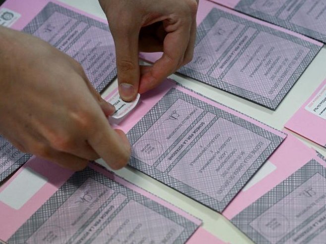 Избори у Италији (Фото: EPA/ETTORE FERRARI) - 