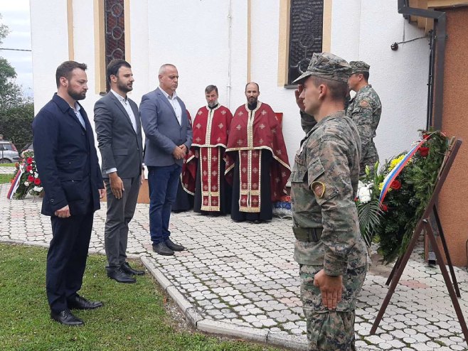 Обиљежавање у Ракелићима код Приједора Обиљежавање у Ракелићима код Приједора - Фото: РТРС