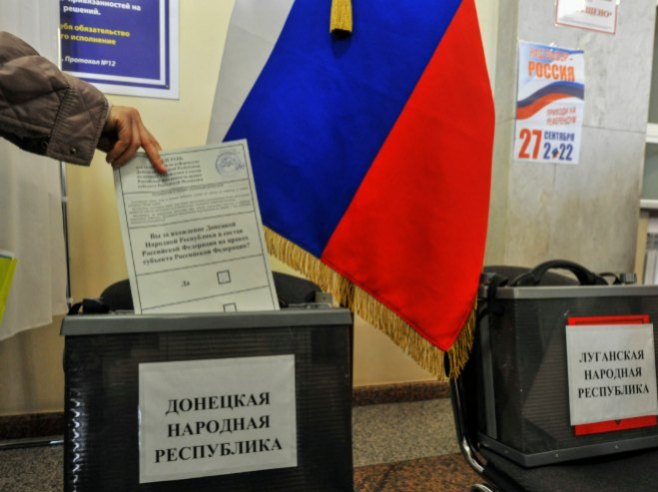 Референдум у Доњецку (Фото:  EPA-EFE/STRINGER) - 