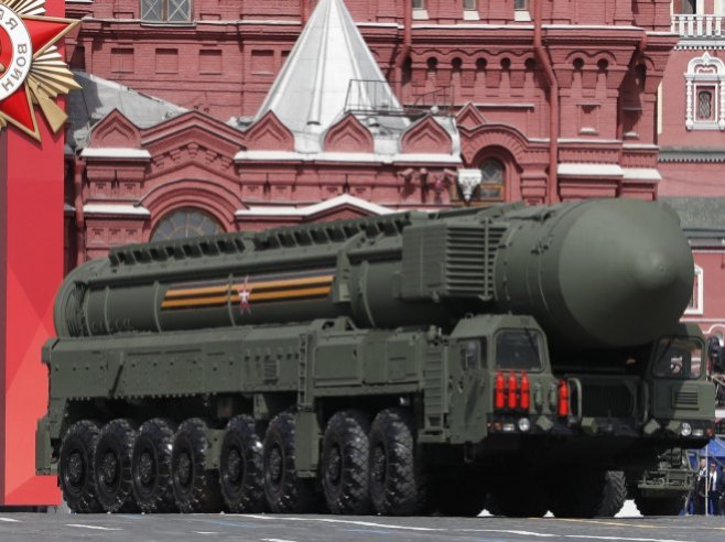 Руска интерконтинентална ракета (Фото: EPA-EFE/MAXIM SHIPENKOV) - 