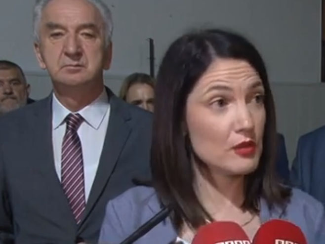 Јелена Тривић и Мирко Шаровић Јелена Тривић и Мирко Шаровић - Фото: РТРС
