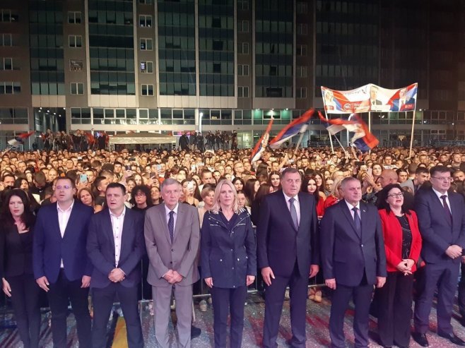 Представници Савеза независних социјалдемократа (фото: twitter.com/SNSDDodik) - 