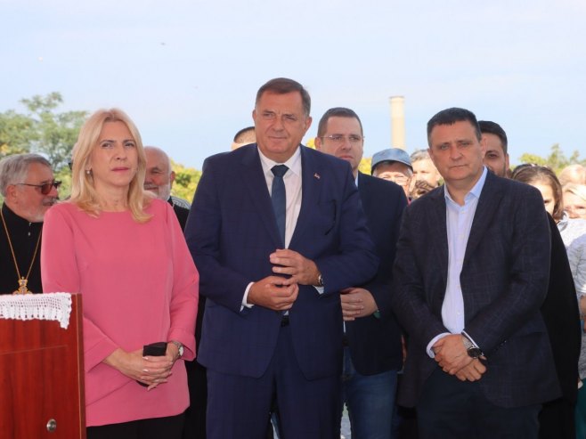 Жељка Цвијановић, Милорад Додик и Владо Ђајић Жељка Цвијановић, Милорад Додик и Владо Ђајић - Фото: СРНА