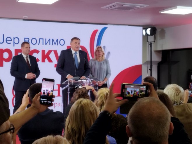 Милорад Додик и Жељка Цвијановић Милорад Додик и Жељка Цвијановић - Фото: РТРС