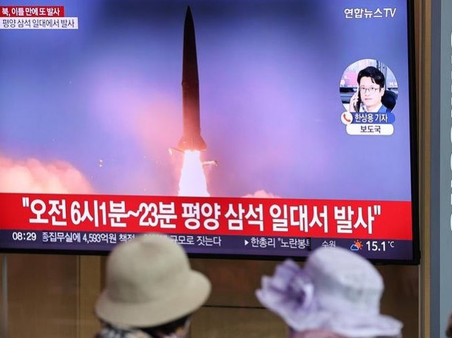 Сјеверна Кореја лансирала балистичку ракету (Фото:EPA/YONHAP) - 