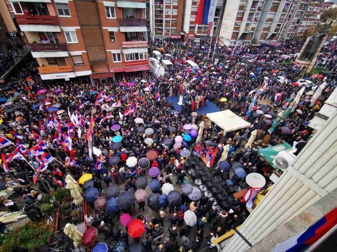 Veliki narodni skup u Sjevernoj Mitrovici (foto:TANJUG/ KANCELARIJA ZA KiM) 