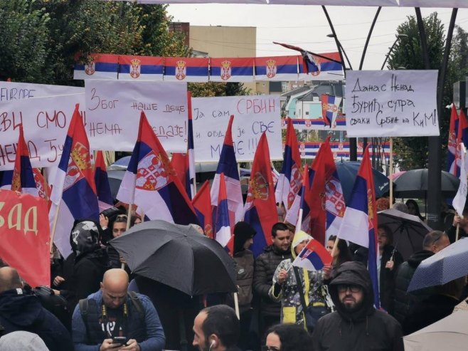 Veliki narodni skup u Sjevernoj Mitrovici (foto:TANJUG/ KANCELARIJA ZA KiM) 