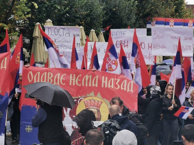 Veliki narodni skup u Sjevernoj Mitrovici (foto:TANJUG/ KANCELARIJA ZA KiM) 