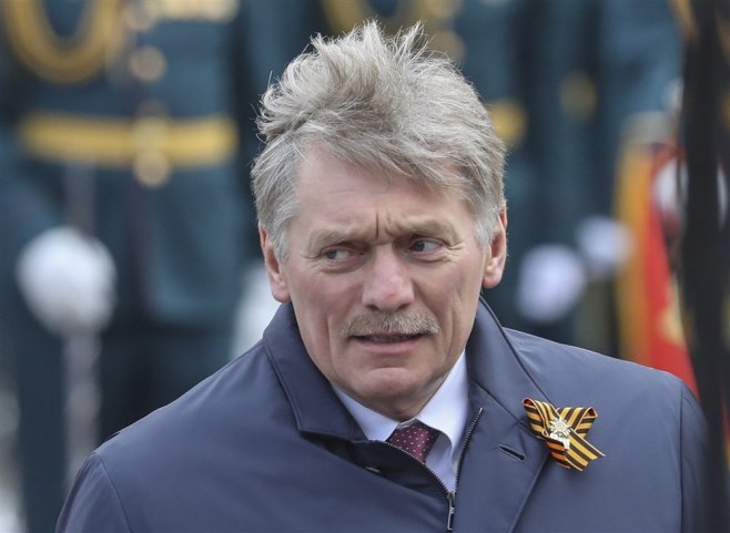 Dmitrij Peskov (Foto: EPA-EFE/MAXIM SHIPENKOV) - 