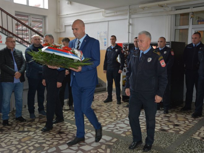 Приједор: Помен полицајцима Приједор: Помен полицајцима -